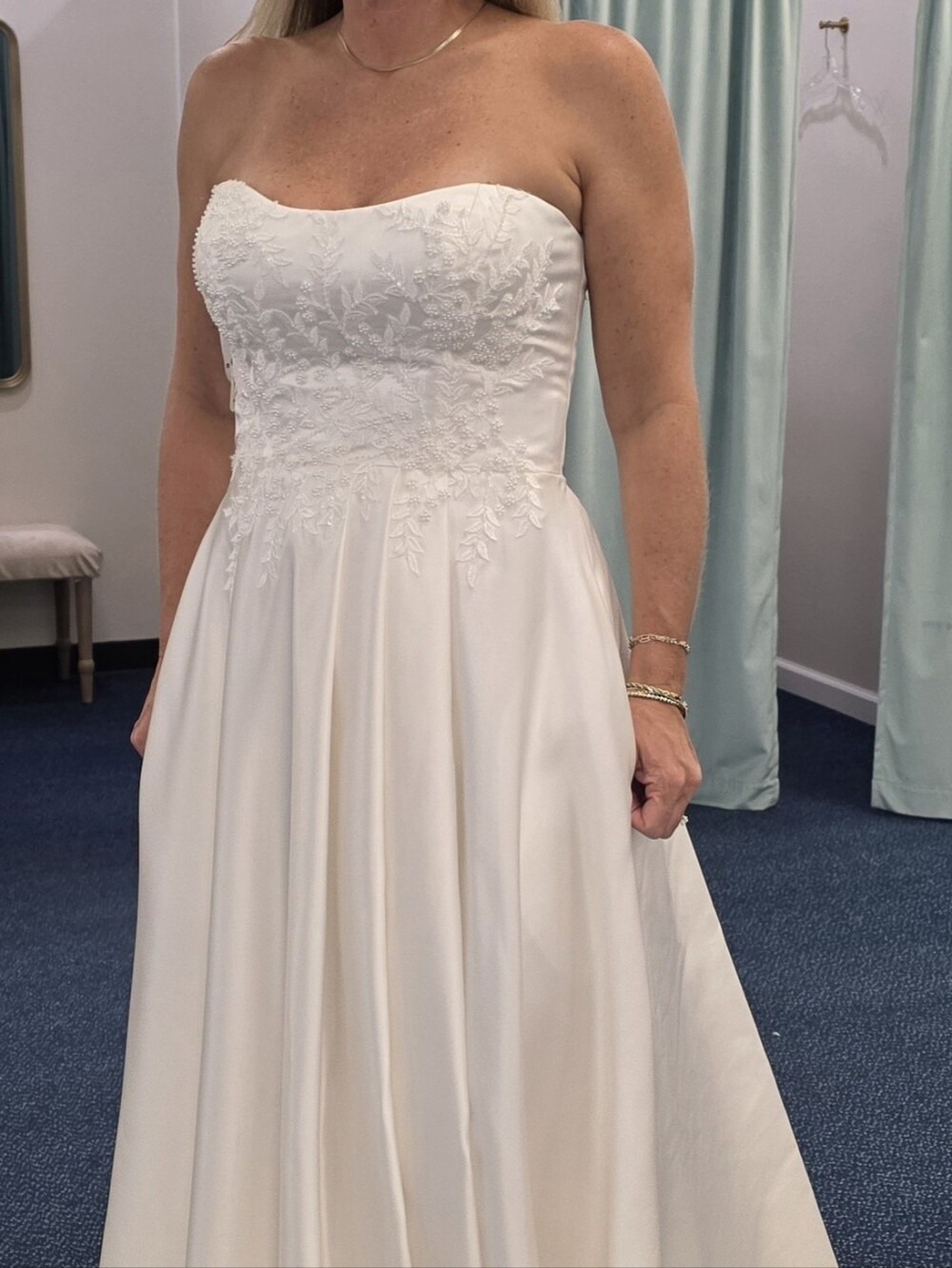 Elegant Ivory A-Line Wedding Dress